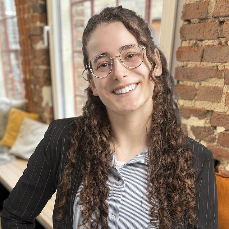 Berna-Al-Auszubildende-Immobilienkauffrau-IHK-Duisburg