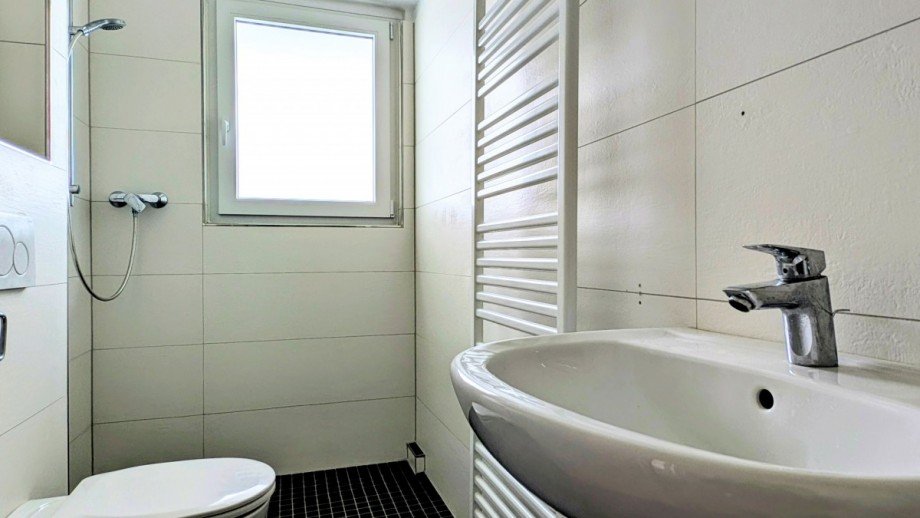 Einheit 7 - Badezimmer Mehrfamilienhaus Oberhausen / Schwarze Heide