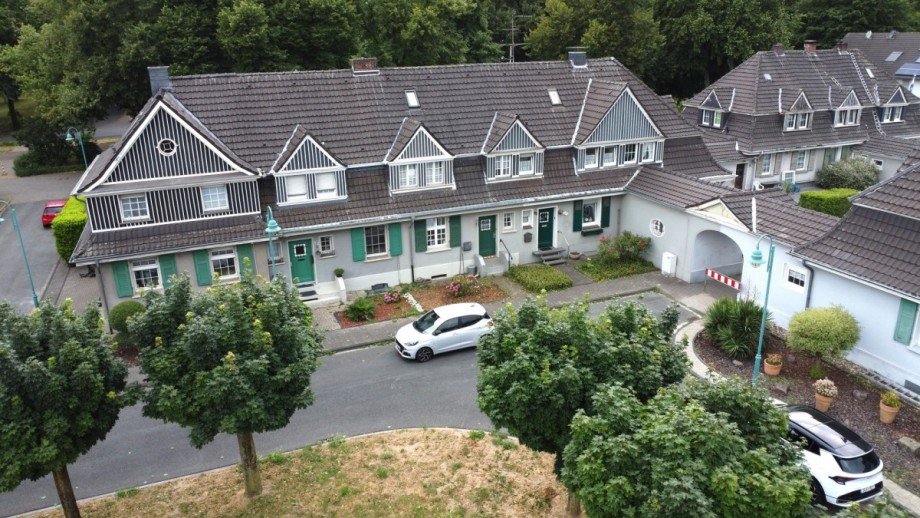 Vorderansicht Reihenmittelhaus Duisburg