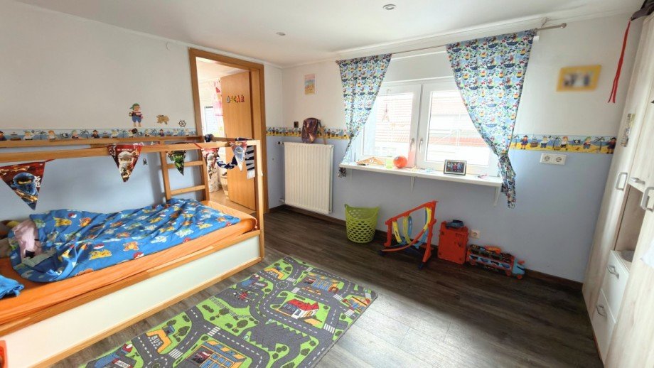 Kinderzimmer 3 Doppelhaush�lfte Menden