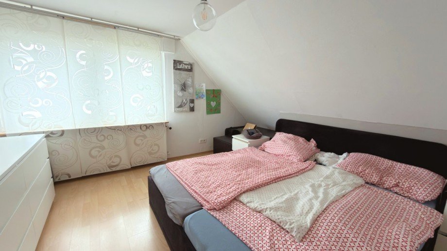 Schlafzimmer Doppelhaush�lfte Menden