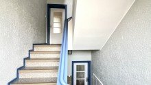 Hausflur Gepflegte 2-Zimmer-Wohnung mit Balkon | Ausblick ins Gr�ne