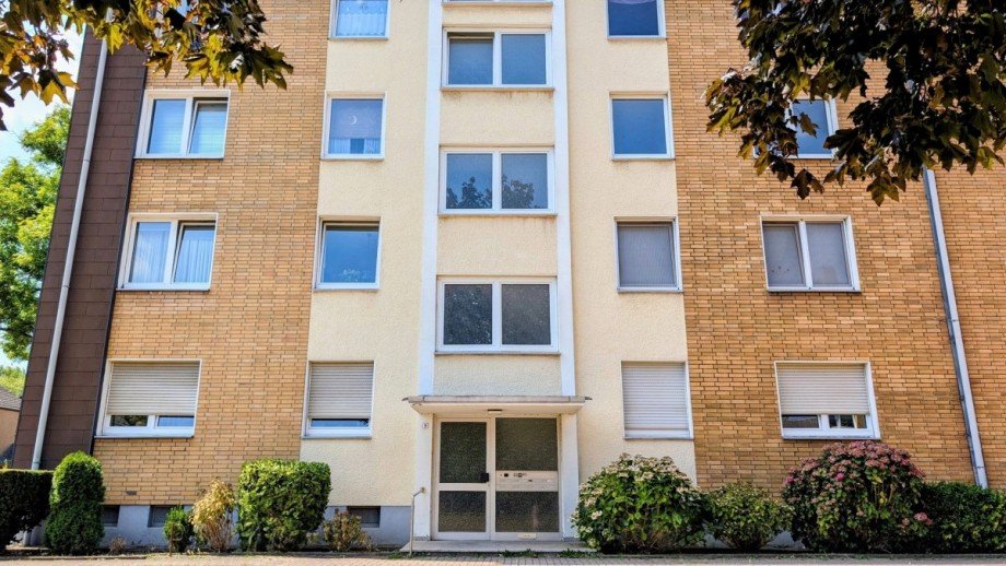 Vorderansicht Etagenwohnung Duisburg / Vierlinden