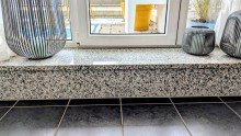 Stufe zum Balkon Wohnung  Innenhafen  mit Weitblick, Tiefgarage & gro�em Balkon