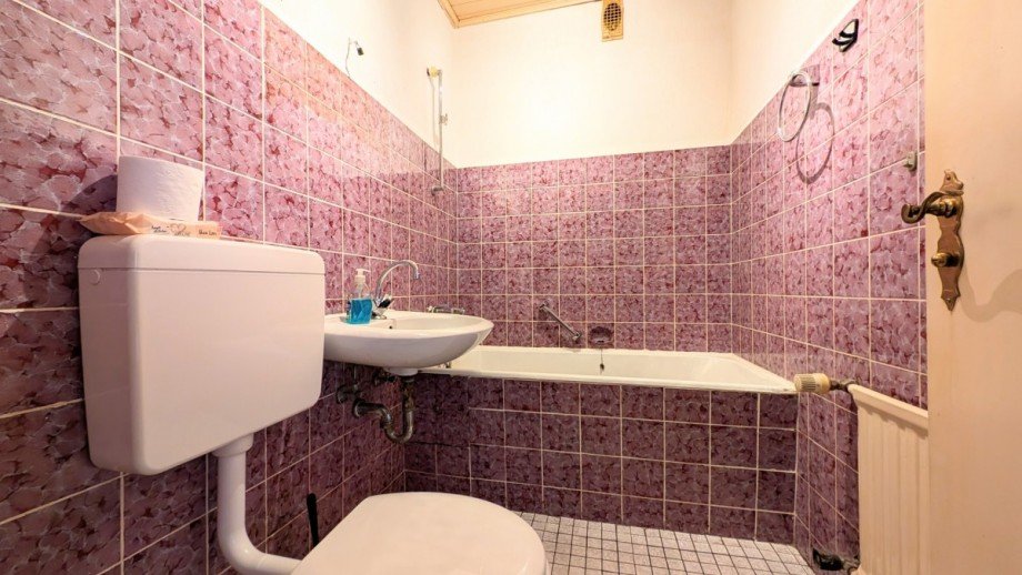 Badezimmer Reihenmittelhaus Duisburg / Aldenrade