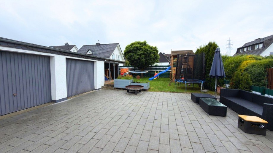 Terrasse Doppelhaush�lfte Menden