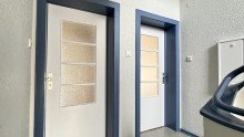 Wohnungst�r Gepflegte 2-Zimmer-Wohnung mit Balkon | Ausblick ins Gr�ne