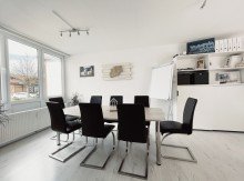 Besprechung gro� Kreativ Denken und praktisch nutzen- Ihre neue Gewerbeeinheit in Ergste