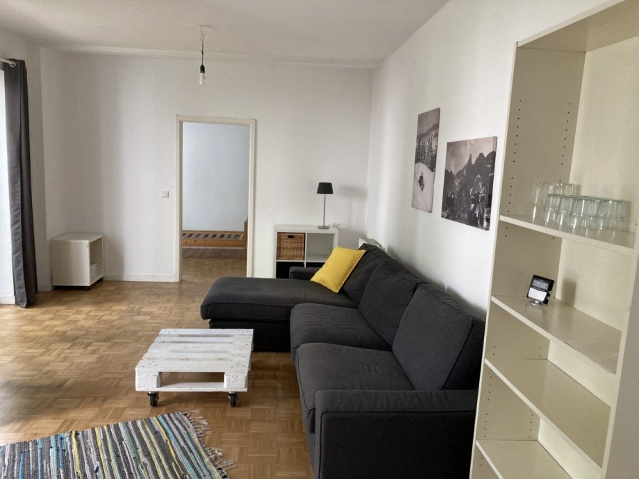 Einheit 3 - Archivfoto Wohnzimmer Mehrfamilienhaus Duisburg