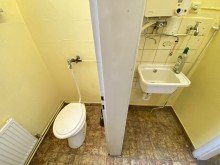 Badezimmer Attraktives Ladenlokal mit Schaufenster und flexibler Raumaufteilung