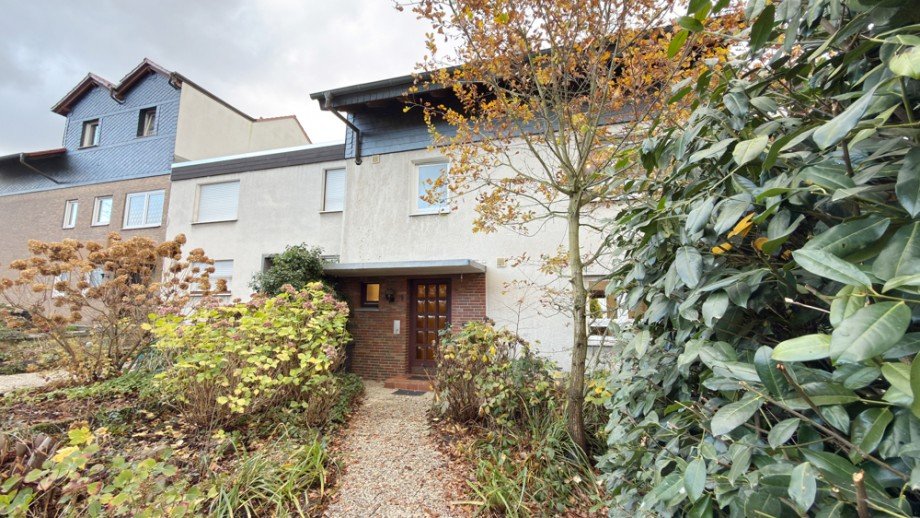 Frontansicht Reihenmittelhaus Fr�ndenberg