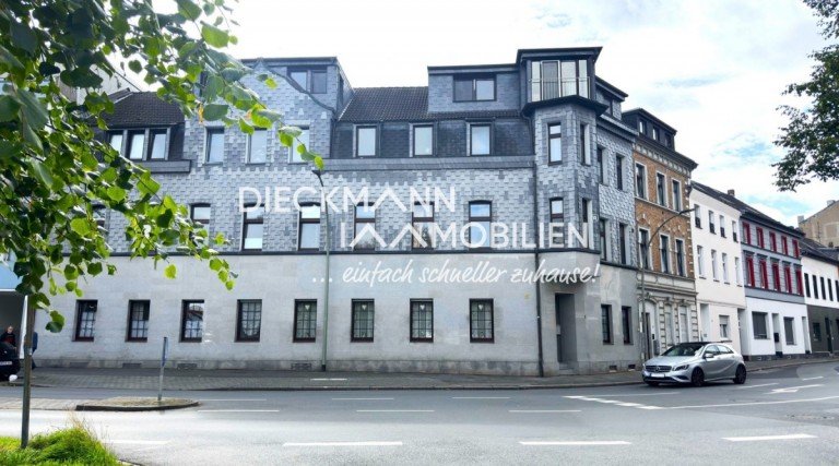 Titelbild Duisburg / Alt-Homberg Etagenwohnung 3-Zimmer-Wohnung Altes Hotel in Homberg