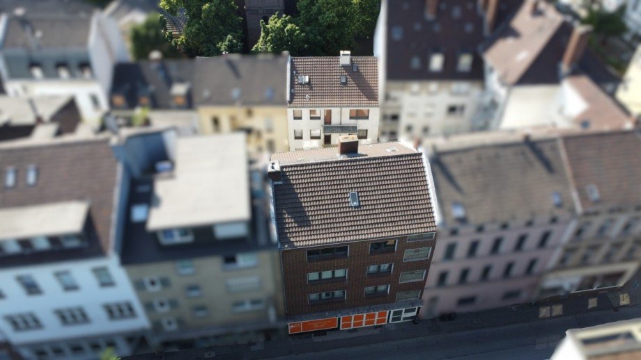 Vogelperspektive Wohn- / Gesch�ftshaus Duisburg
