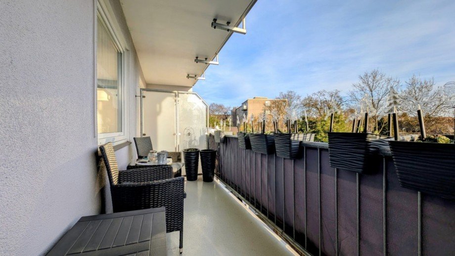 1. OG rechts Mehrfamilienhaus Duisburg