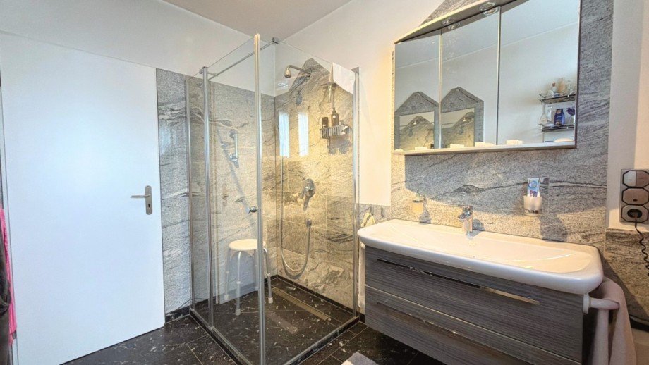 EG Badezimmer Mehrfamilienhaus Schwerte