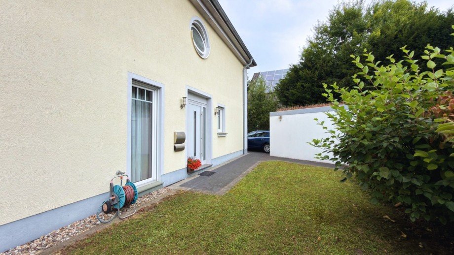 Hausansicht Doppelhaush�lfte Schwerte
