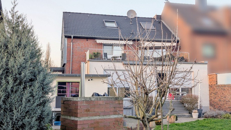R�ckansicht Zweifamilienhaus Bottrop
