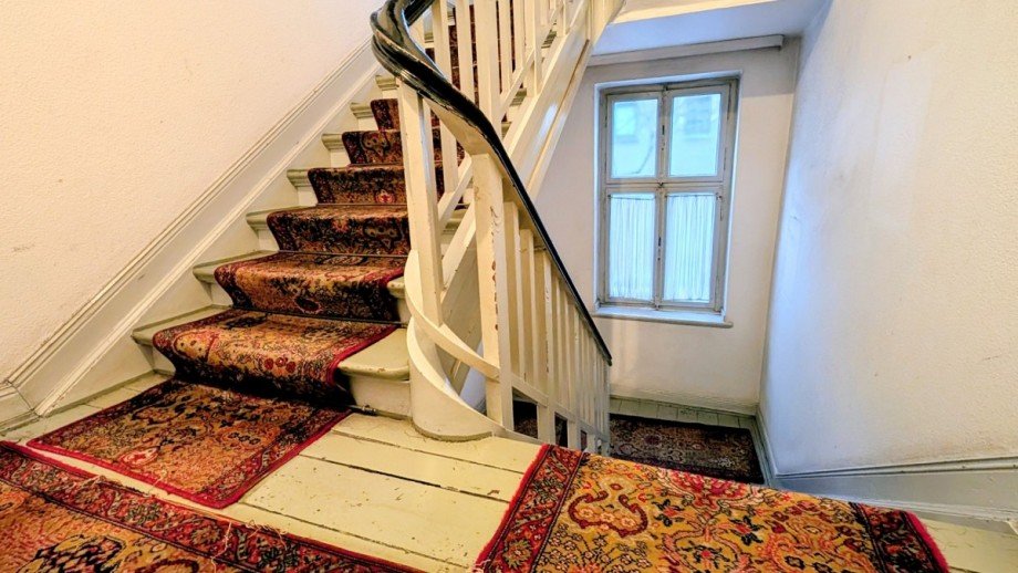 Treppenhaus Mehrfamilienhaus Duisburg / Meiderich