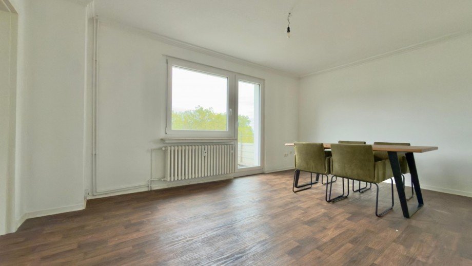 Wohnzimmer Etagenwohnung Duisburg / Neudorf