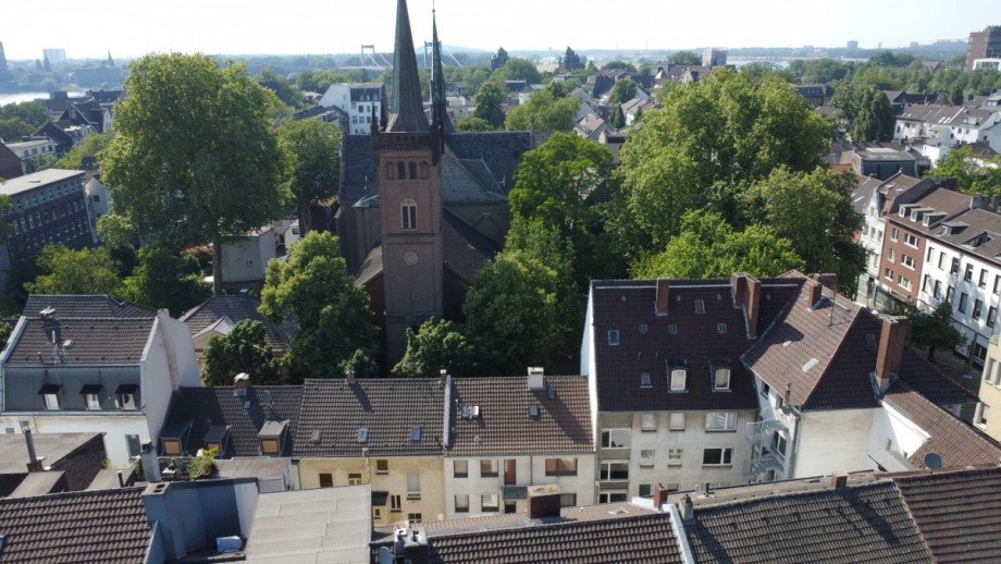 Umgebung Wohn- / Gesch�ftshaus Duisburg