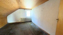 Schlafzimmer DG RESERVIERT -Einfamilienhaus mit gro�em Kaufgrundst�ck in Menden Mitte!