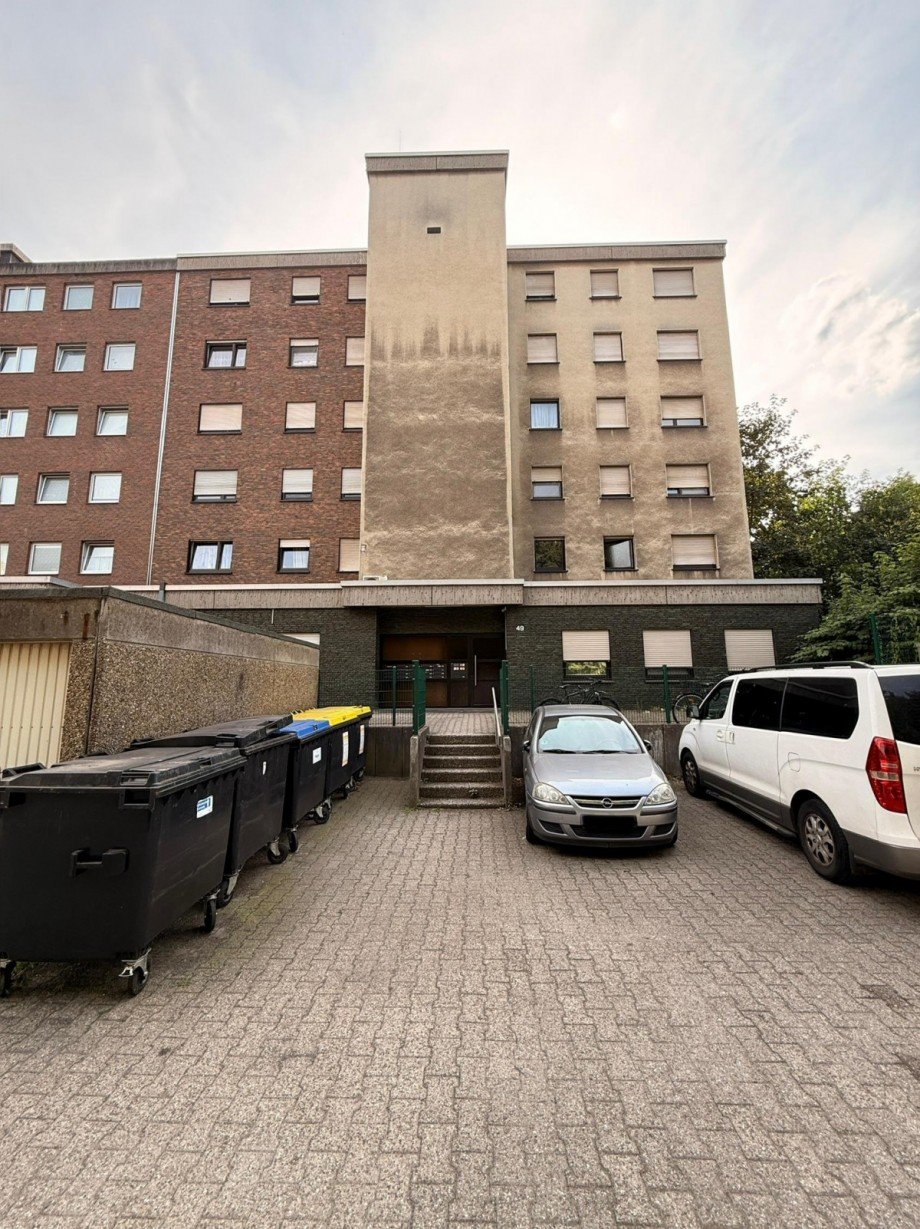 Vorderansicht Etagenwohnung Duisburg