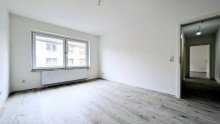 Schlafzimmer Helle und frisch renovierte Single-Wohnung mit 2 Zimmern
