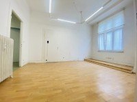 Bild (cc3aa6af7c604777d8e20f7bd7a804f2): Zentrale Gewerbeeinheit am Altmarkt | 2 Kaltmieten Erlass