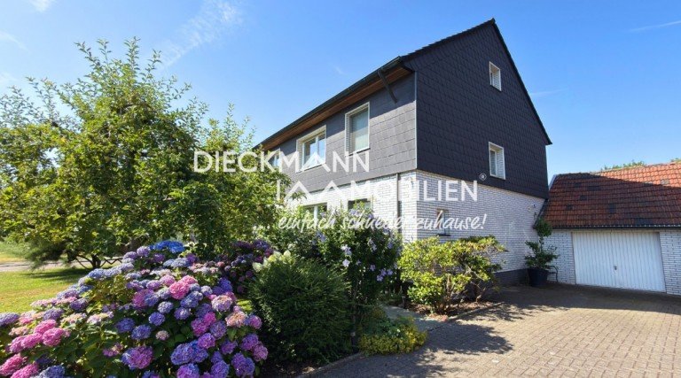 Titelbild Herne Doppelhaush�lfte Einziehen statt renovieren - gepflegte Doppelhaush�lfte mit gro�em Garten & Garage in Herne!
