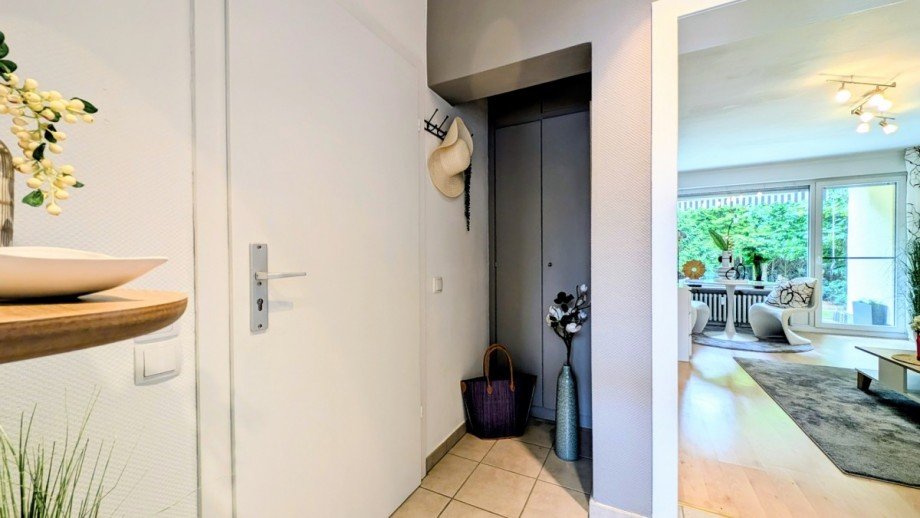 Garderobe Erdgeschosswohnung Moers / Vennikel
