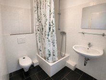 Einheit 3 - Archivfoto Badezimmer Haus  Stadtrendite  | Saniertes MFH in Friemersheim
