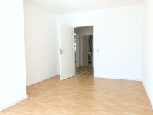 Schlafzimmer Gepflegte 2-Zimmer-Wohnung mit Balkon und Stellplatz