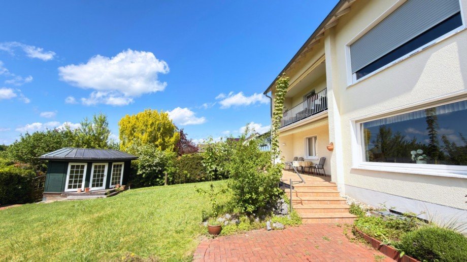 Gartenansicht Zweifamilienhaus Menden