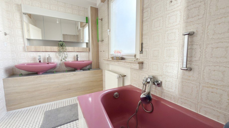 Bad OG Reihenmittelhaus Fr�ndenberg