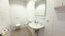 Herren WC Mehr Raum f�r Ihr Team.  Mehr M�glichkeiten f�r Ihr Unternehmen !