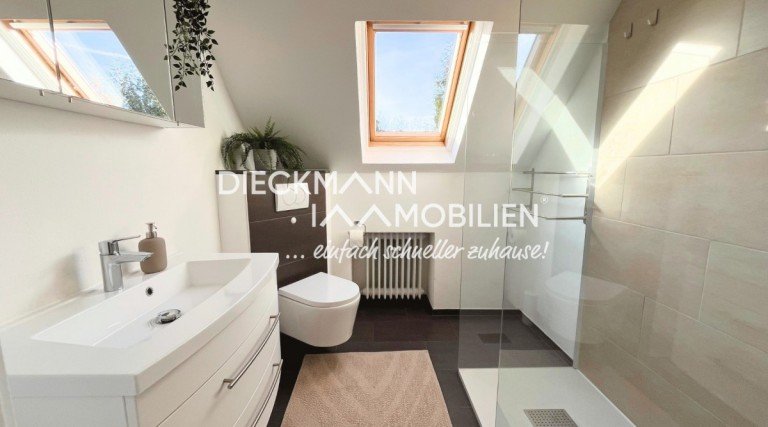 Titelbild Hemer - Apricke Dachgeschosswohnung Ein Ort zum Ankommen und Bleiben - Ihr neues Zuhause in Hemer!