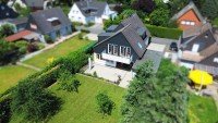 Bild (f6be612184ad0b7b4f93a2d859399001): In Dortmund-Loh, da steht es hier: Euer neues Eigenheim �ffnet die T�r!