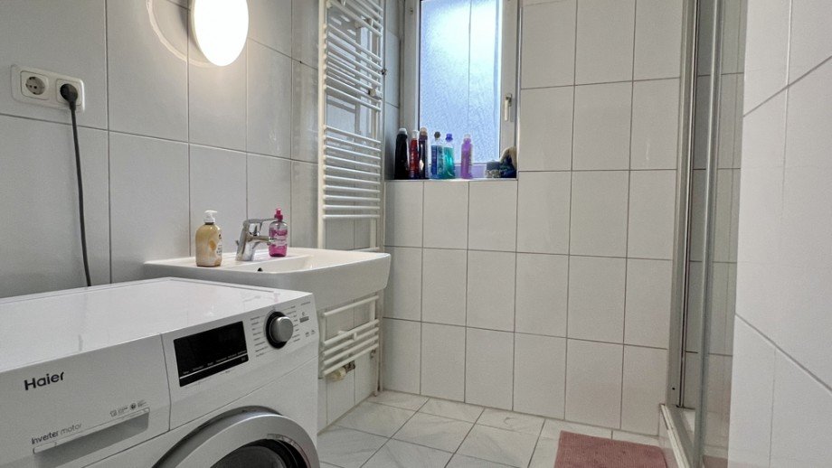 WE 8 - Badezimmer Mehrfamilienhaus Duisburg