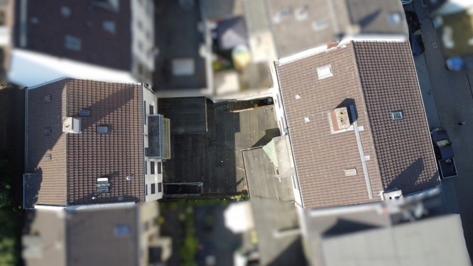 Vogelperspektive Wohn- / Gesch�ftshaus Duisburg